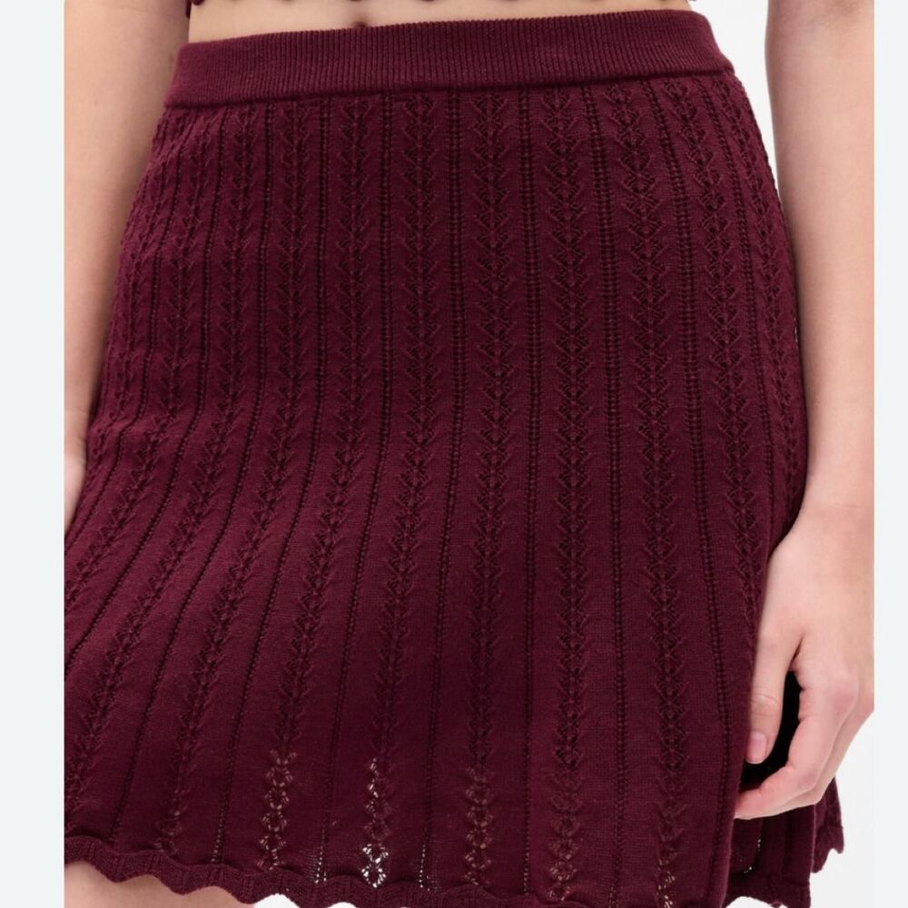 Gap Women's Burgundy Cotton Pointelle Skirt